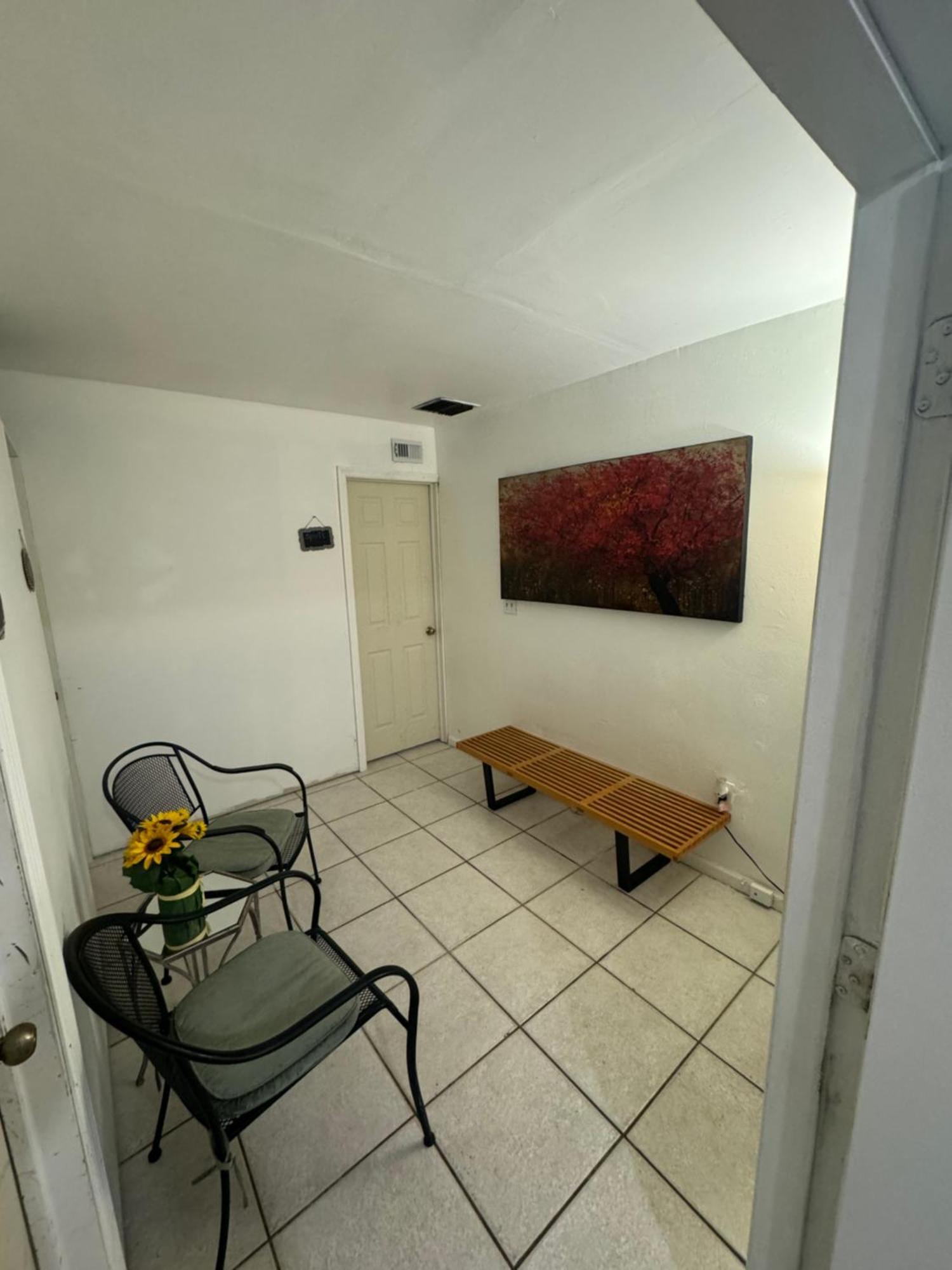 Ludge By Miami Airport Albergue Exterior foto