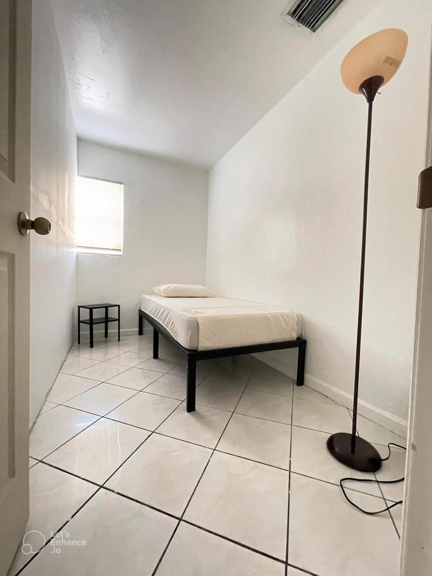 Ludge By Miami Airport Albergue Exterior foto