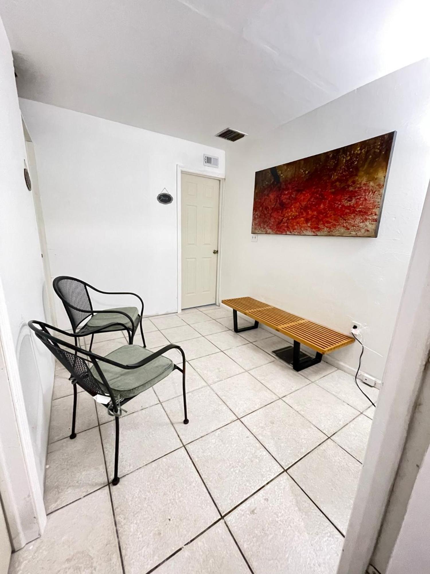 Ludge By Miami Airport Albergue Exterior foto